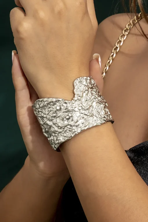 MICAS Bracelets|Accessories-Metal V Notch Cuff Bracelet SILVER